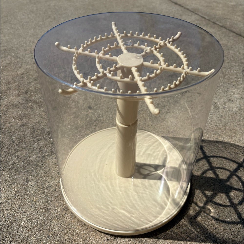 Rotating Labubu Display - Picture 2 of 2